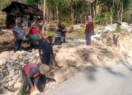 Warga Padukuhan Coyudan I dan II Gelar Gotong Royong (GOTRO)